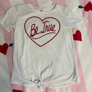 Heart Old Navy white shirt girls